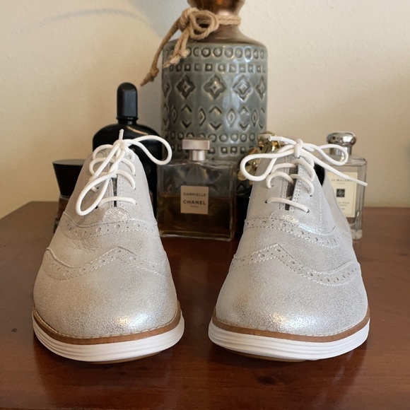 New Cole Haan OriginalGrand Wingtip Oxford Dusty Silver Shimmer Metallic Leather - Picture 6 of 6